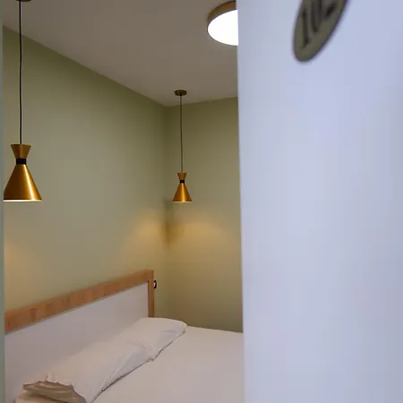 Jali Hotel 3*