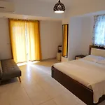 Jali Hotel