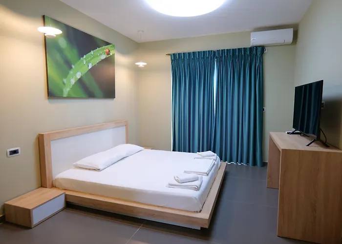 Jali Hotell 3*